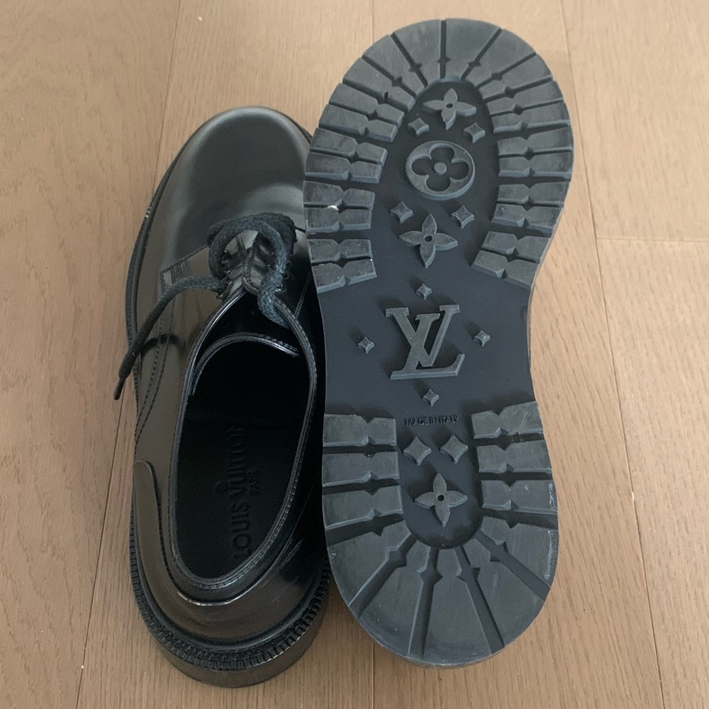 Louis Vuitton all black Voltaire Derby size 7